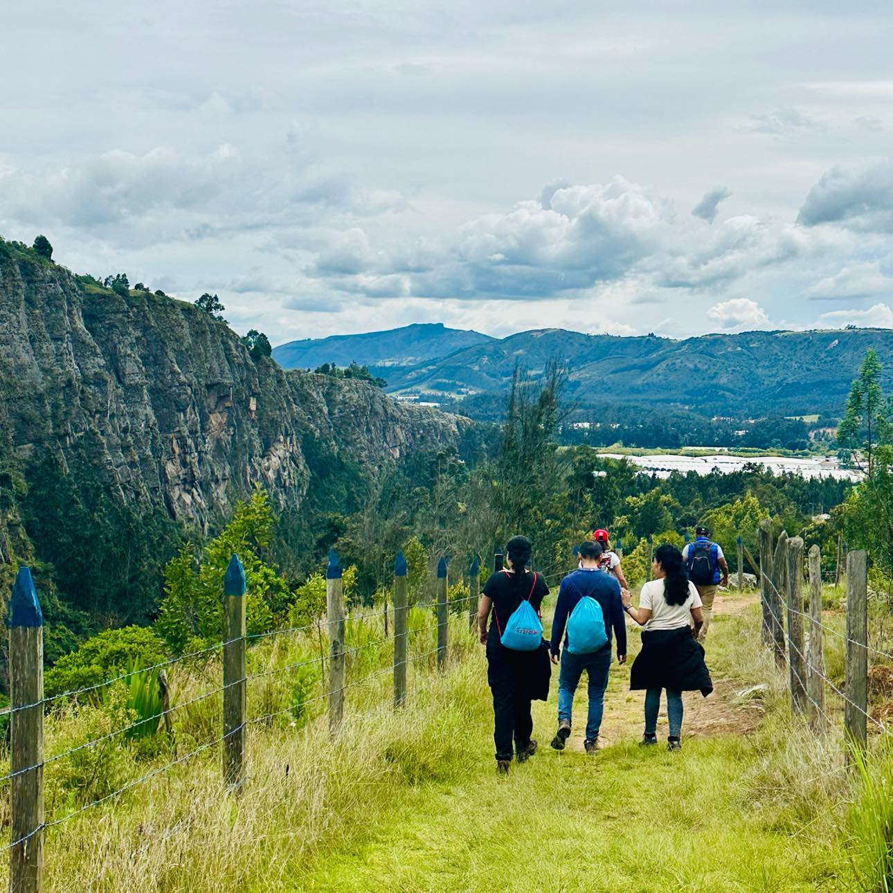Caminata Rocas de Suesca y Valle de Los Halcones - Imagen 9